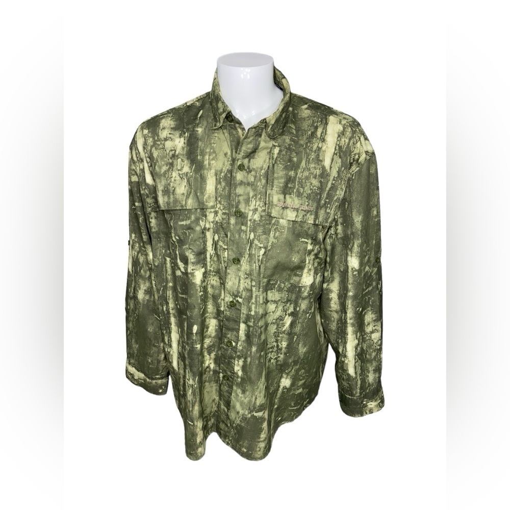 XL Southern Legends Men’s Green Camouflage Fishing Button Up Long Sleeve Shirt